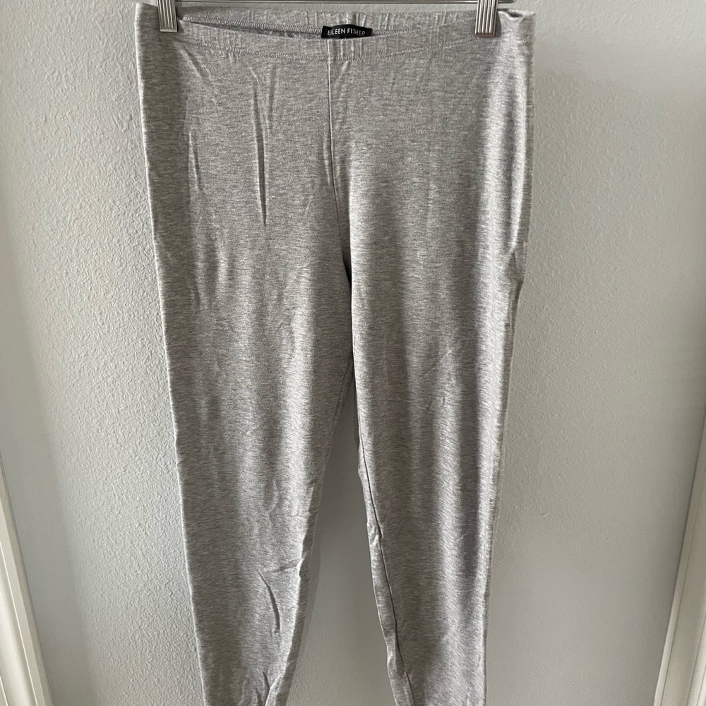 Eileen Fisher NWOT size m. Grey leggings